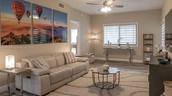 $3,500 | 2916 Tuscany Court, Unit 201, Palm Beach Gardens, FL 33410