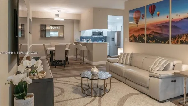 $3,500 | 2916 Tuscany Court, Unit 201, Palm Beach Gardens, FL 33410