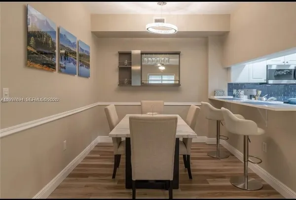 $3,500 | 2916 Tuscany Court, Unit 201, Palm Beach Gardens, FL 33410