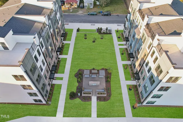 $570,000 | 1250 Coach Sta Alley, Unit 201, Raleigh, NC 27601