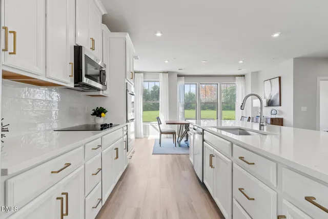 $570,000 | 1250 Coach Sta Alley, Unit 201, Raleigh, NC 27601