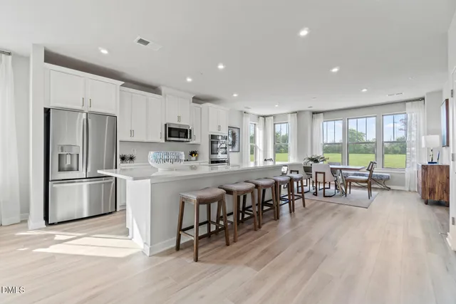 $570,000 | 1250 Coach Sta Alley, Unit 201, Raleigh, NC 27601