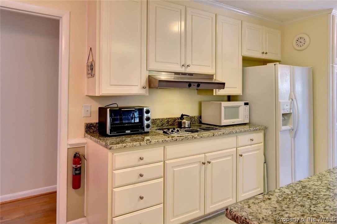 106 Oak Road Williamsburg, VA 23185 - Photo 14 of 39 Gallery Image 14