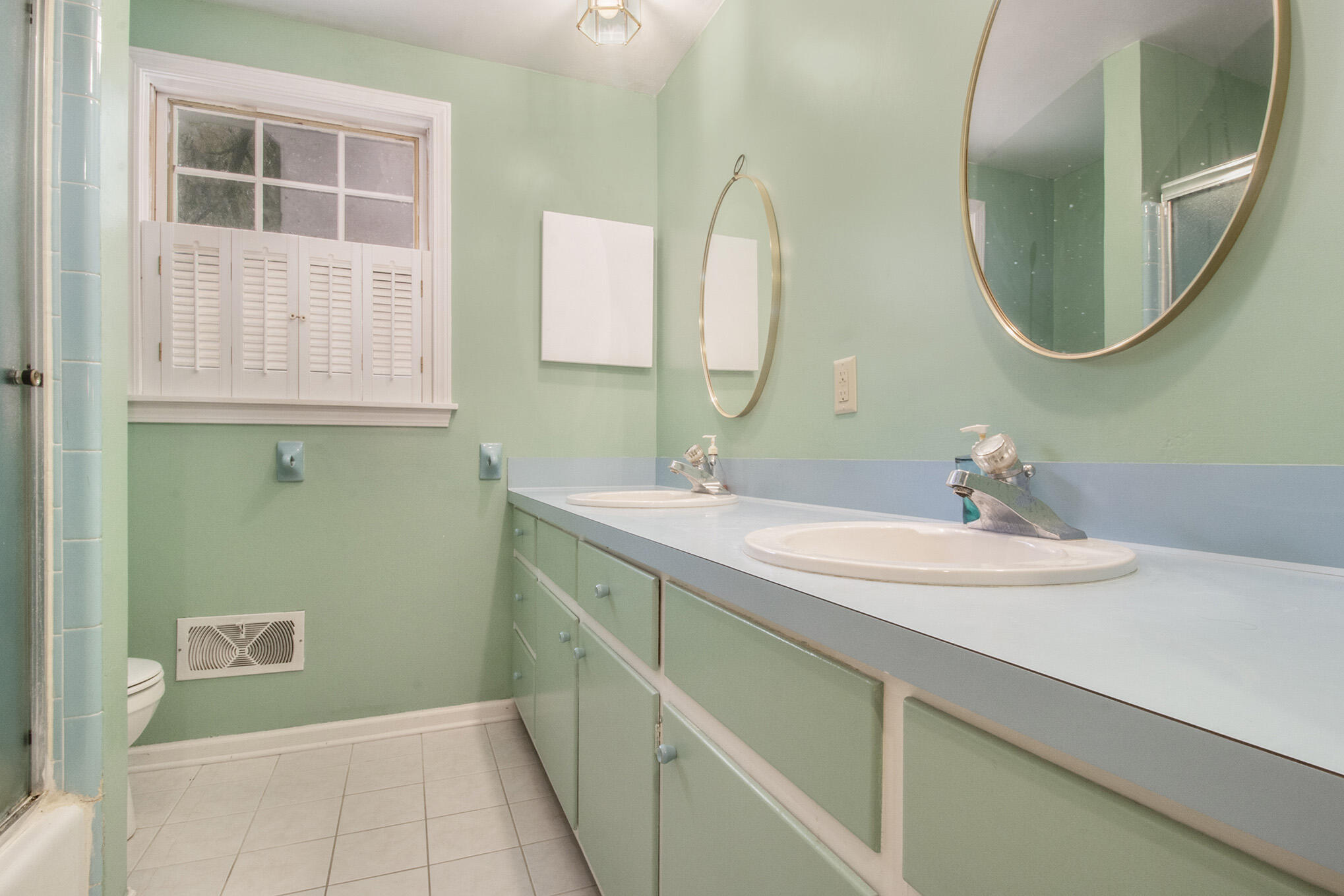 2616 Ridgeview Drive Kalamazoo, MI 49008 - Photo 20 of 27 IMG_3309