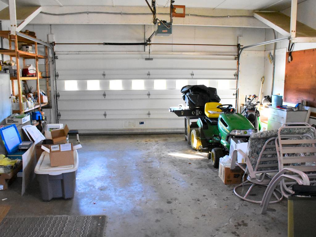 735 Gasteiger Road Meadville, PA 16335 - Photo 26 of 26 a view of gym equipment and children play room