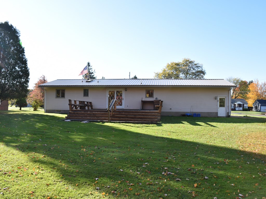 735 Gasteiger Road Meadville, PA 16335 - Photo 3 of 26 a view of a house with a backyard