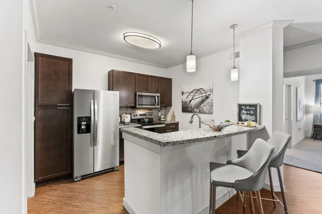 $1,000 | 10800 Lakeline Boulevard, Unit 2206, Austin, TX 78717