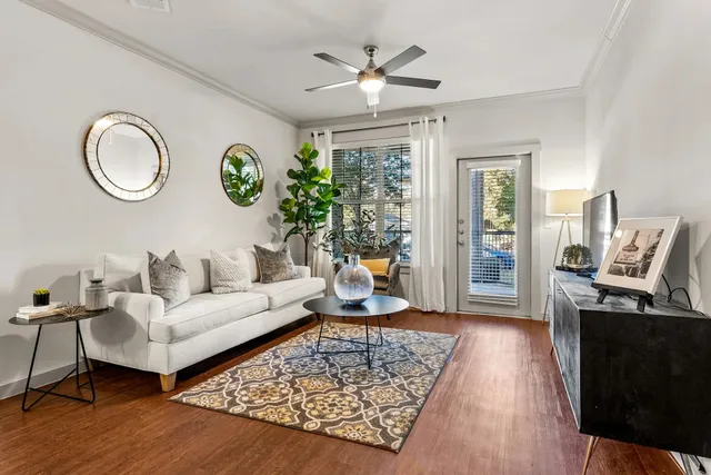 $1,000 | 10800 Lakeline Boulevard, Unit 2206, Austin, TX 78717