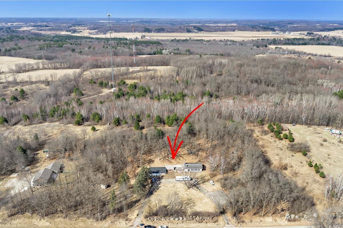 E450 Grenlie Road Waupaca, WI 54981 - Photo 11 of 26