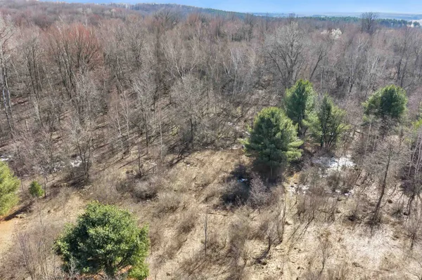 $175,000 | E450 Grenlie Road, Waupaca, WI 54981