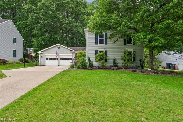 $535,000 | 34656 South Side Park Drive, Solon, OH 44139
