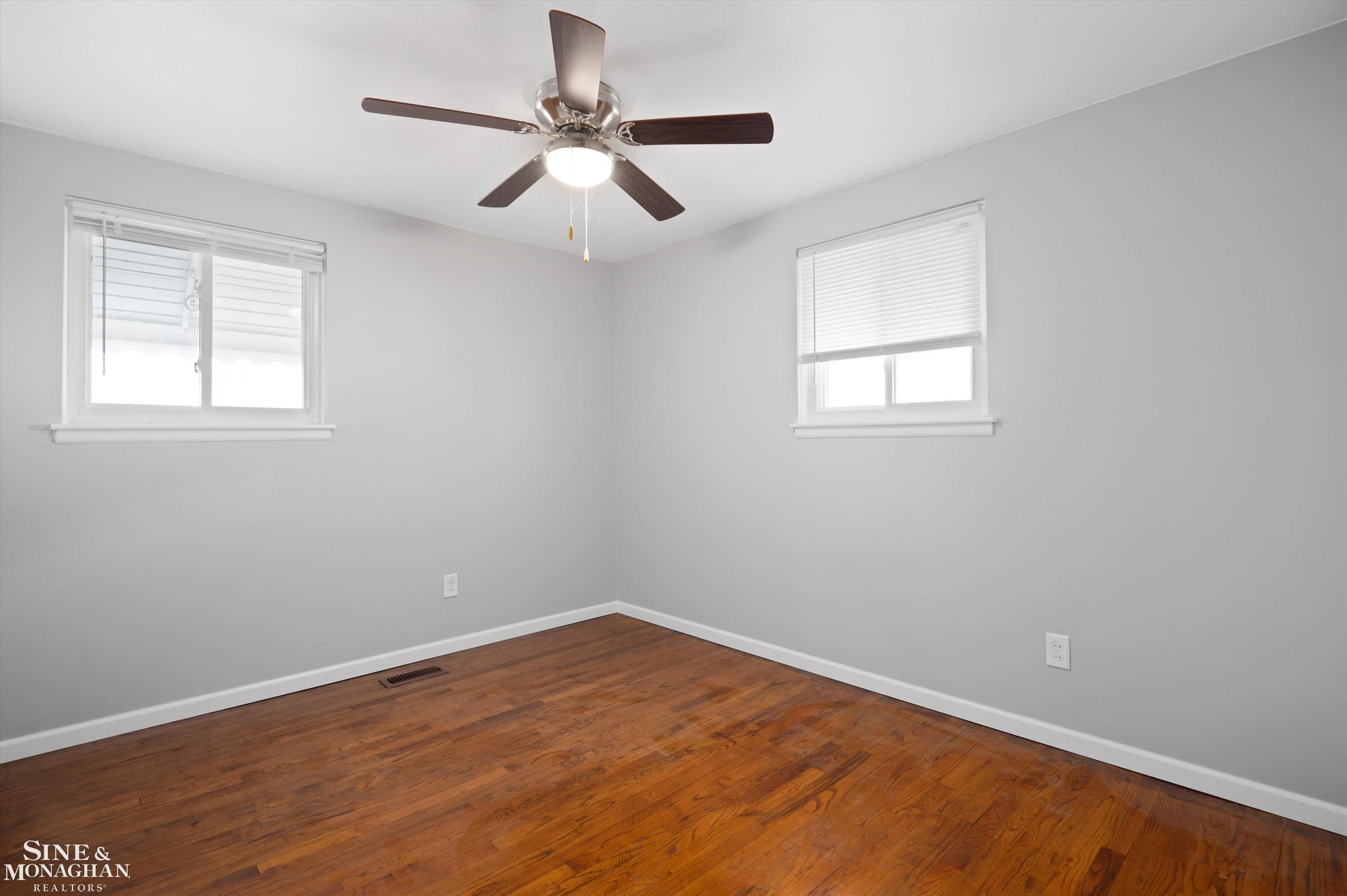 29256 York Street Inkster, MI 48141 - Photo 15 of 27 50095712-14.JPG