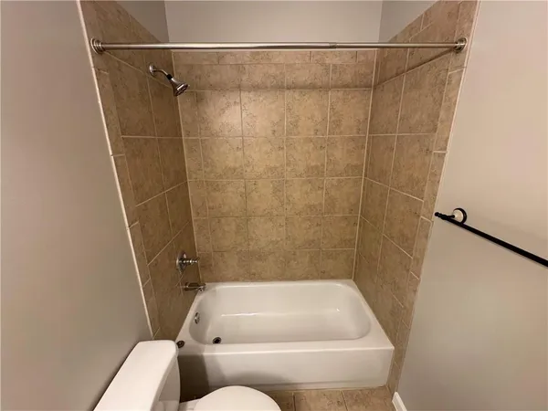 $2,950 | 5055 Hastings Terrace, Alpharetta, GA 30005