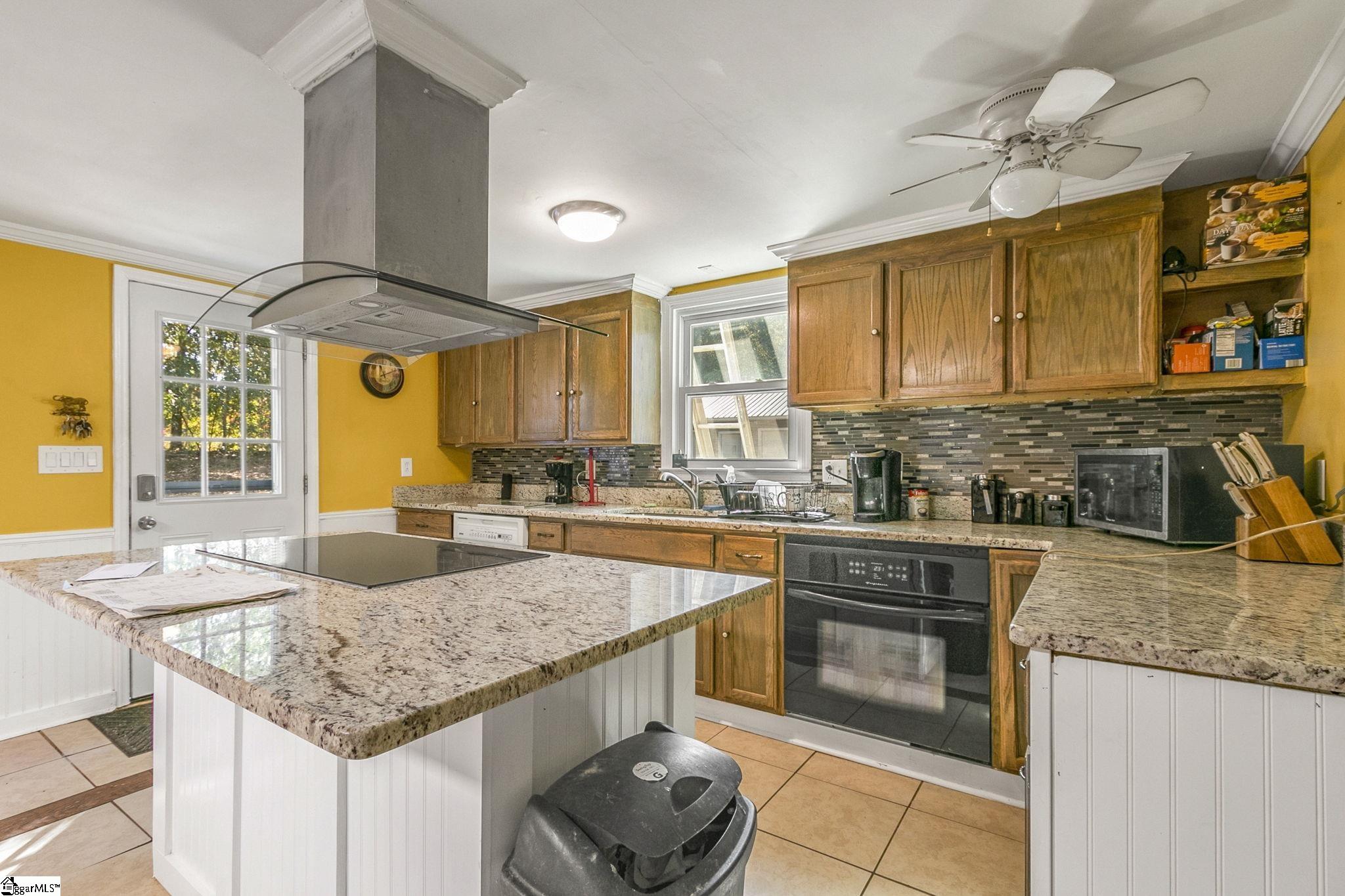 305 Fort Shoals Road Woodruff, SC 29388 - Photo 12 of 36