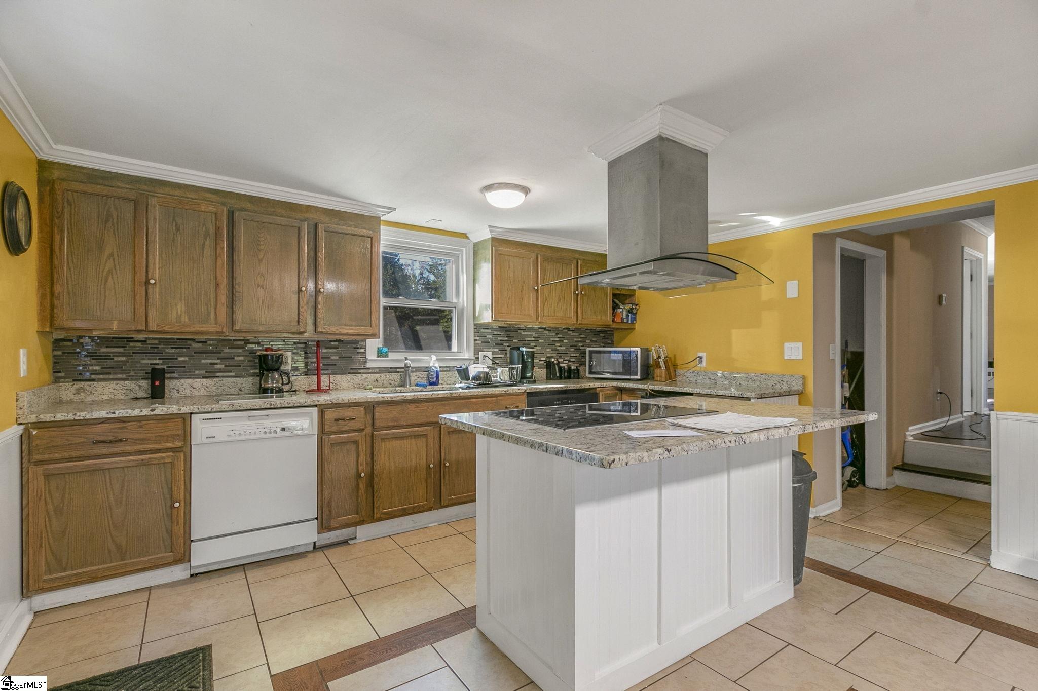 305 Fort Shoals Road Woodruff, SC 29388 - Photo 14 of 36