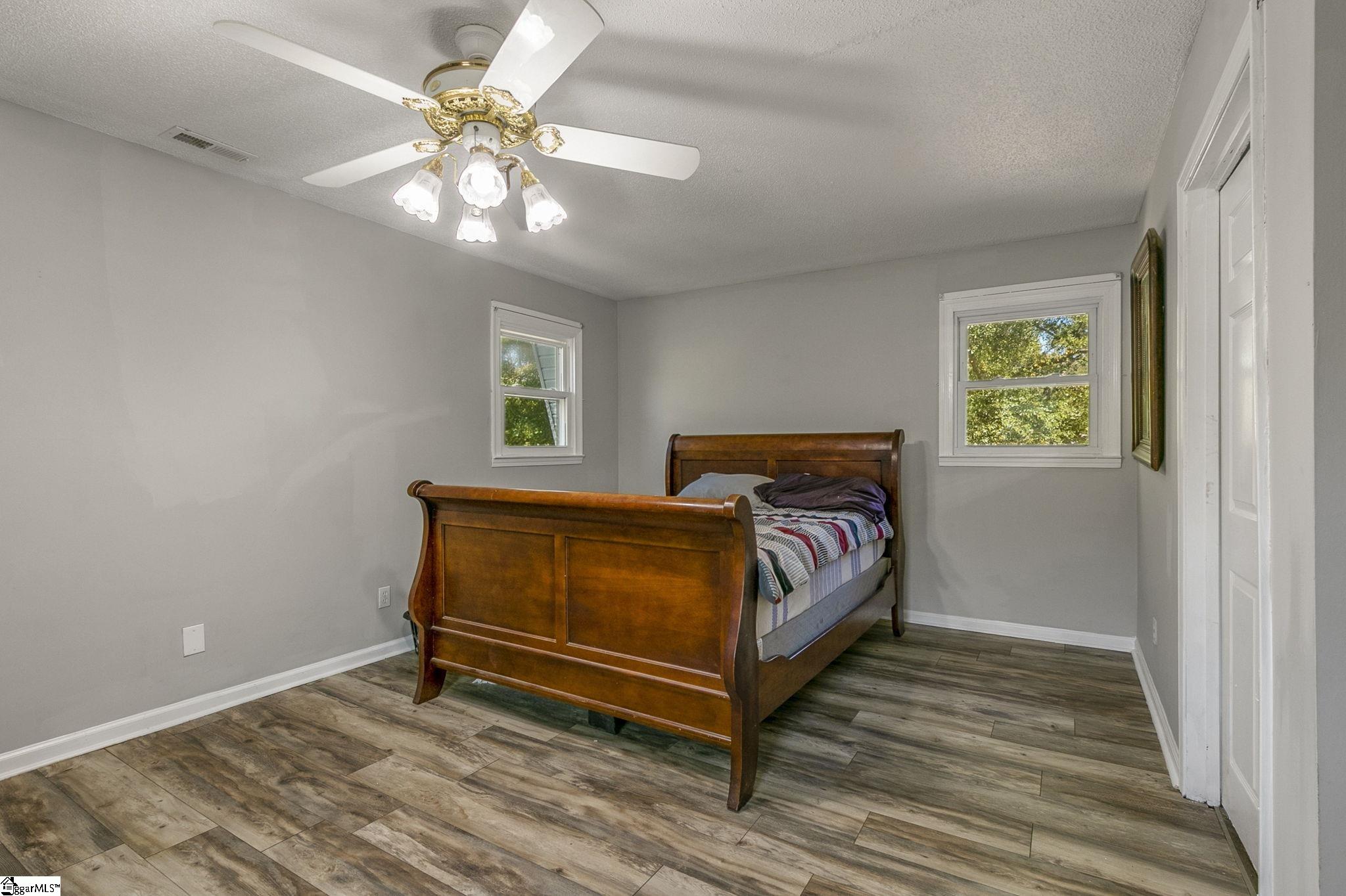 305 Fort Shoals Road Woodruff, SC 29388 - Photo 17 of 36