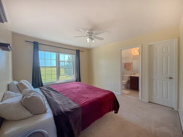 $399,900 | 445 East Becker Place, Sycamore, IL 60178