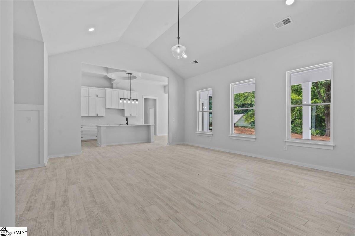 210 Horseshoe Bend Road Easley, SC 29642 - Photo 5 of 40 Gallery Image 5