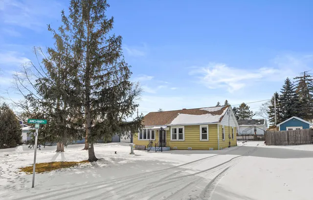 $169,900 | 6524 244th Avenue, Paddock Lake, WI 53168