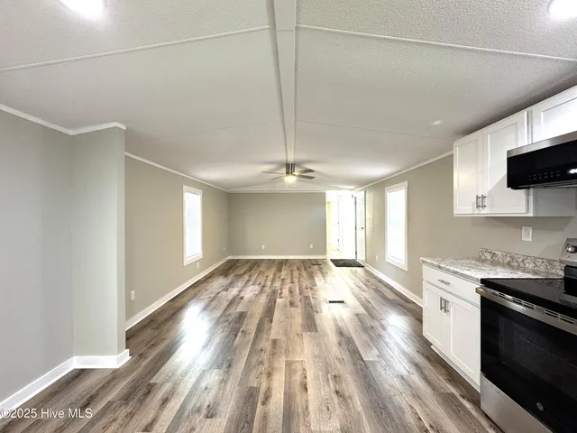 $1,350 | 198 Trout Street, Holly Ridge, NC 28445