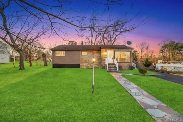 $649,000 | 42 Gates Avenue, Brentwood, NY 11717