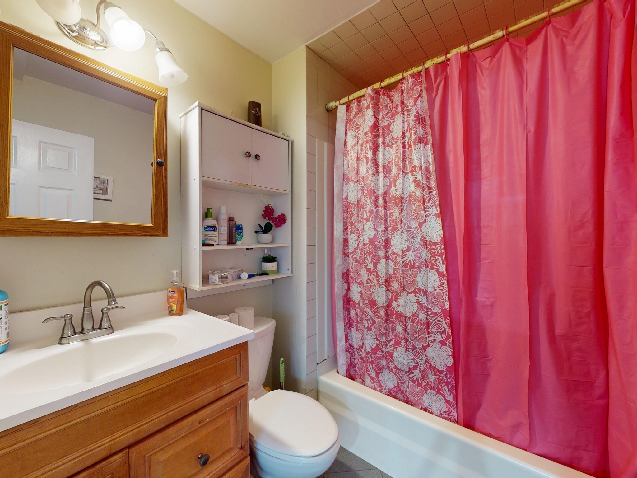 122 Chestnut Street, Unit 2 Chelsea, MA 02150 - Photo 17 of 17 Gallery Image 17