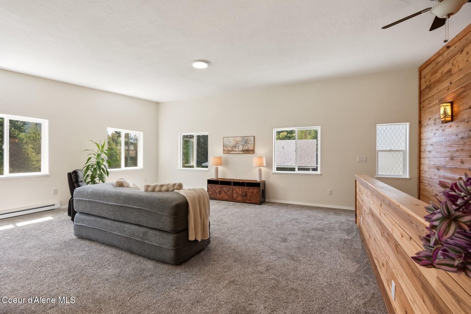 925 Lower Pack River Road Sandpoint, ID 83864 - Photo 25 of 48 Great Room
