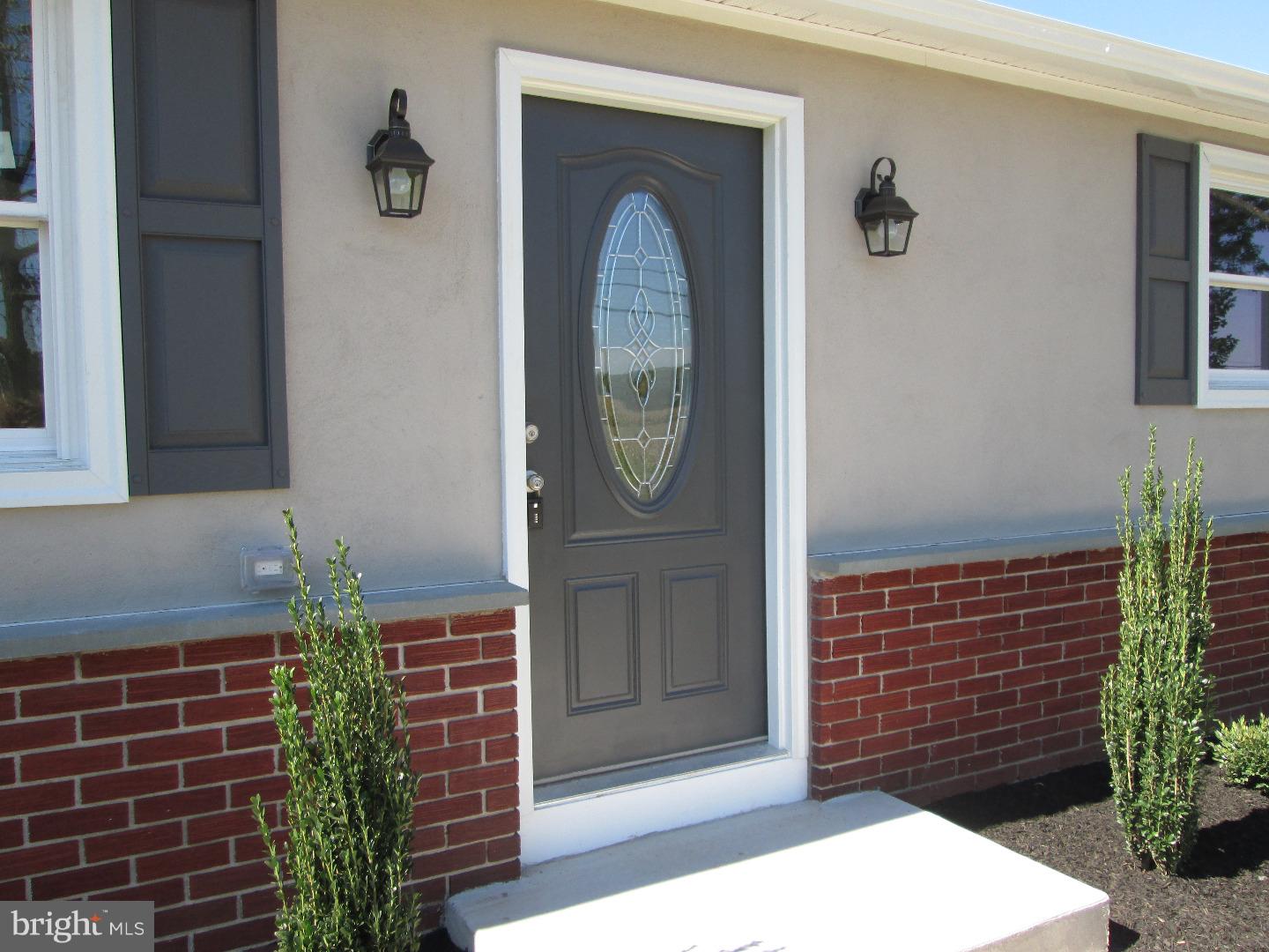 531 Township Line Road Telford, PA 18969 - Photo 2 of 25 Exterior Front