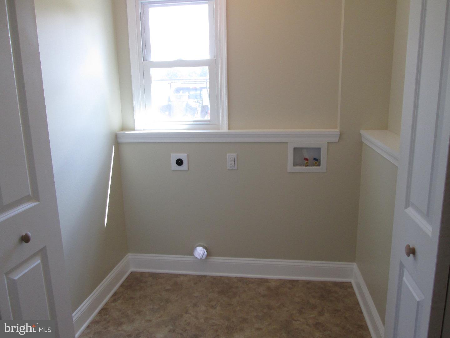 531 Township Line Road Telford, PA 18969 - Photo 10 of 25 Laundry Room