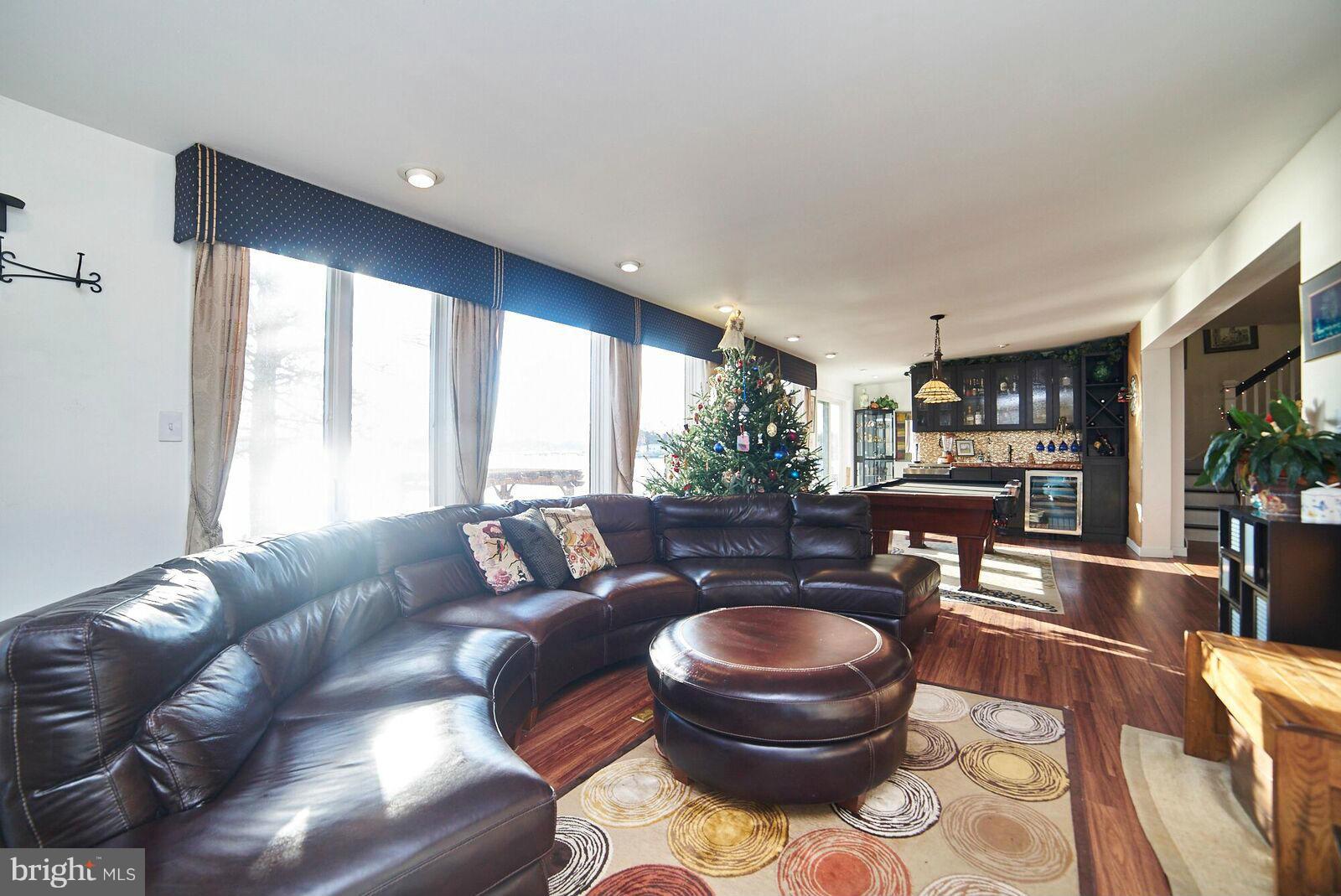 1216 Shore Road Baltimore, MD 21220 - Photo 11 of 21 Interior (General)