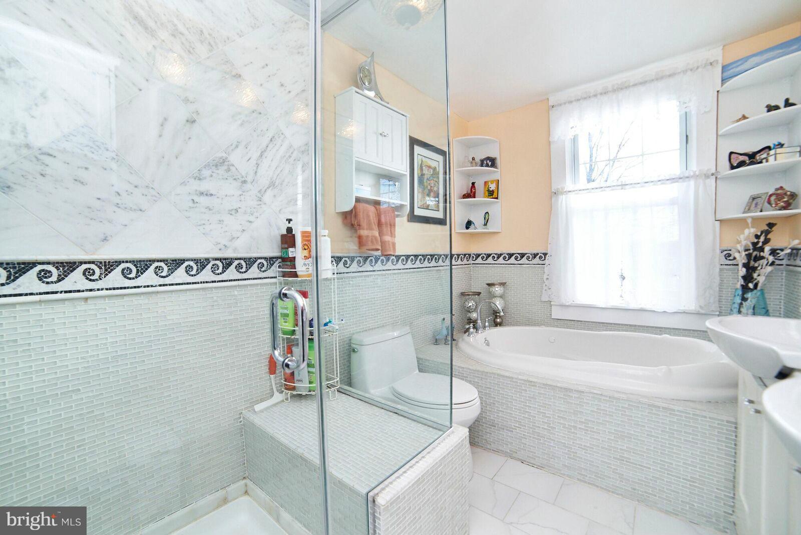 1216 Shore Road Baltimore, MD 21220 - Photo 5 of 21 Bath
