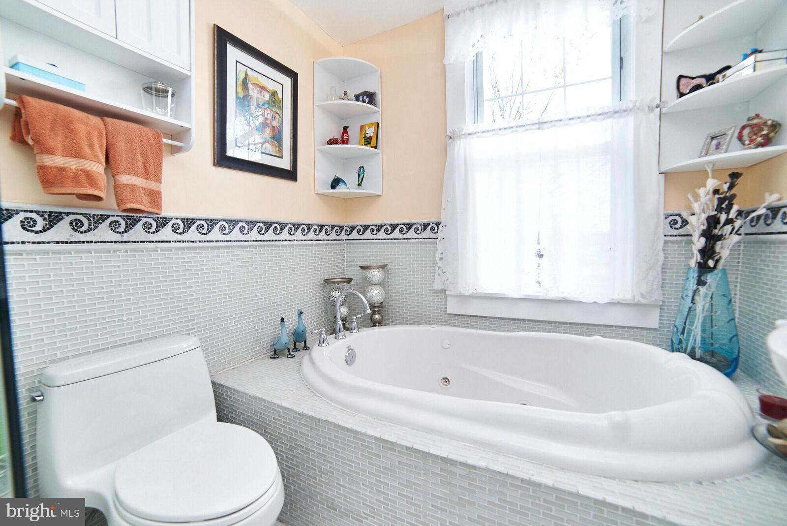 1216 Shore Road Baltimore, MD 21220 - Photo 6 of 21 Bath