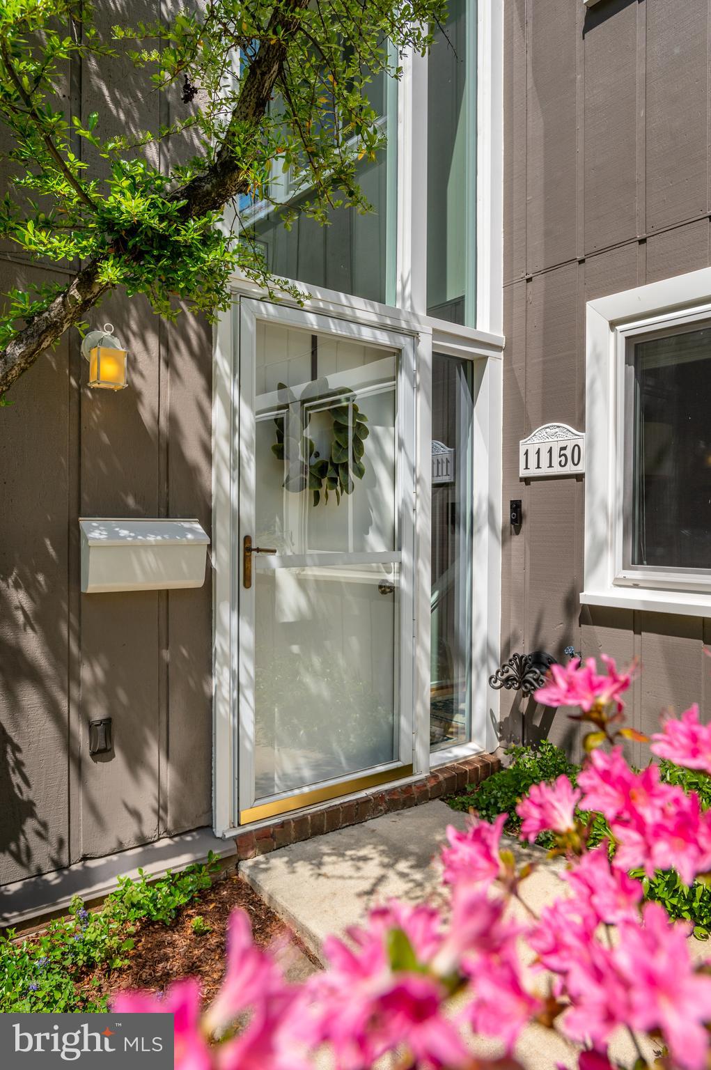 11150 Forest Edge Drive Reston, VA 20190 - Photo 5 of 30 Entry
