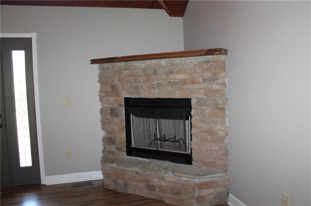 843 East Hurdle Road Morgantown, IN 46160 - Photo 4 of 45 Gallery Image 4