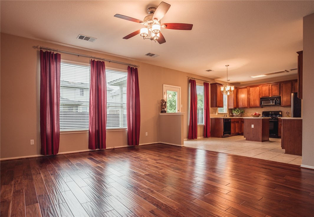 11012 Los Comancheros Road Austin, TX 78717 - Photo 11 of 24