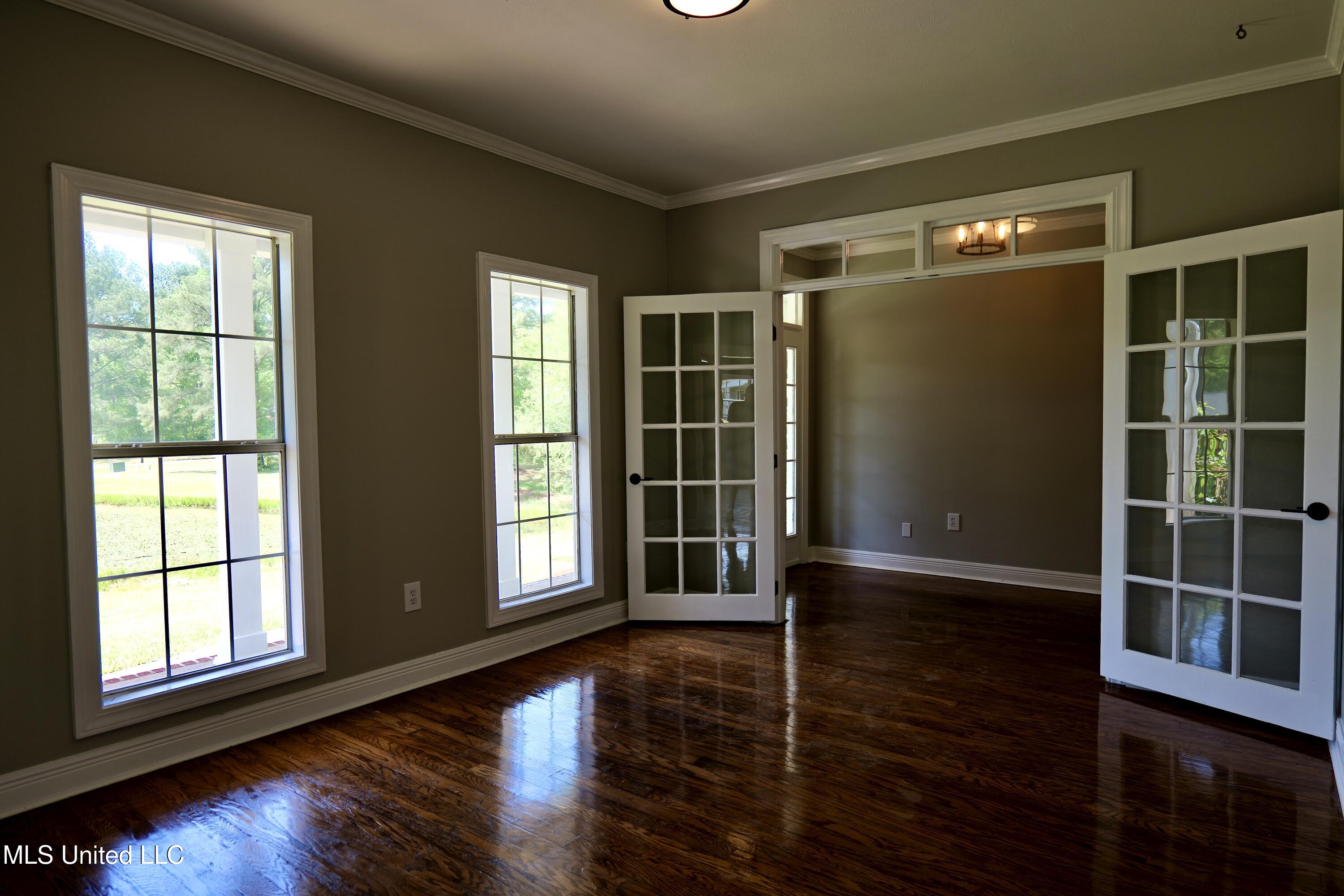 120 Timber Green Lane Canton, MS 39046 - Photo 9 of 34 P1010092