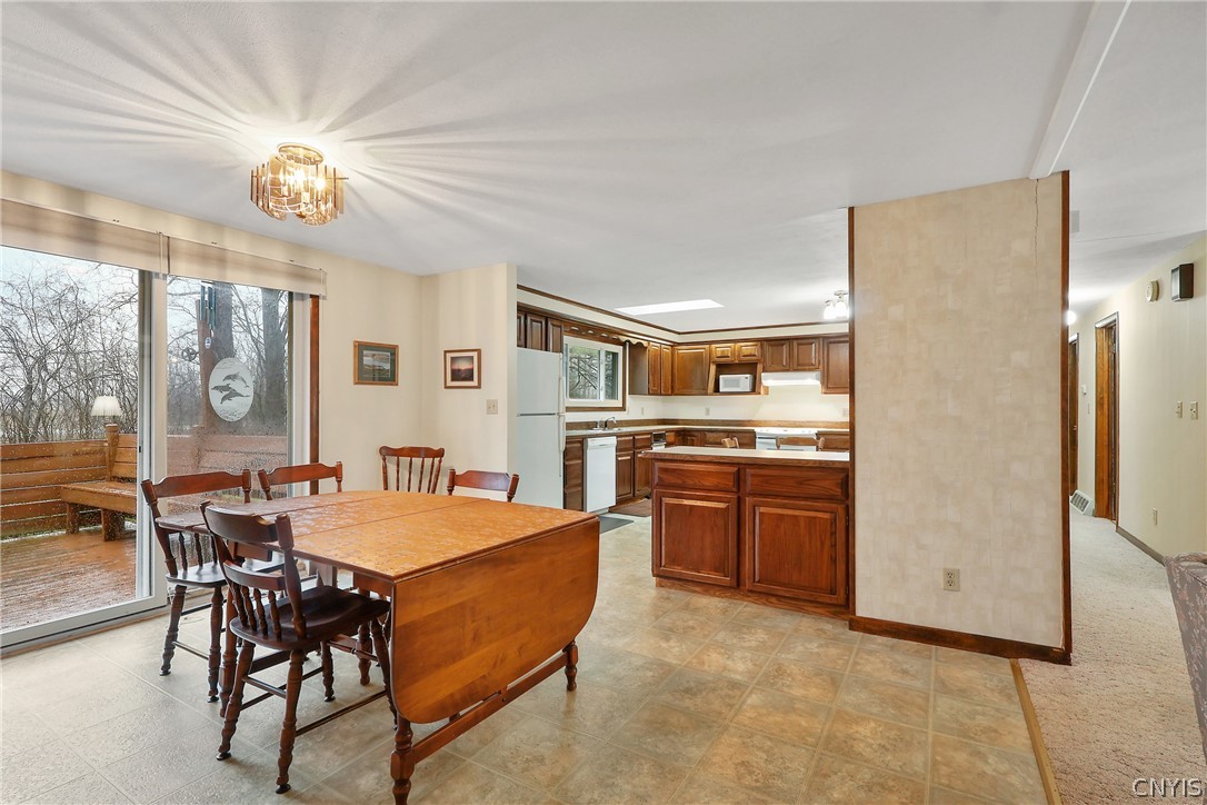 5336 Caughdenoy Road Clay, NY 13041 - Photo 11 of 38