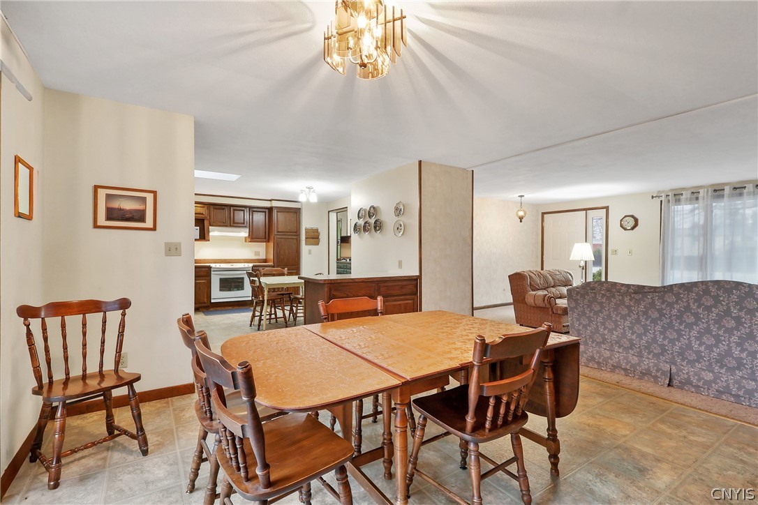 5336 Caughdenoy Road Clay, NY 13041 - Photo 12 of 38