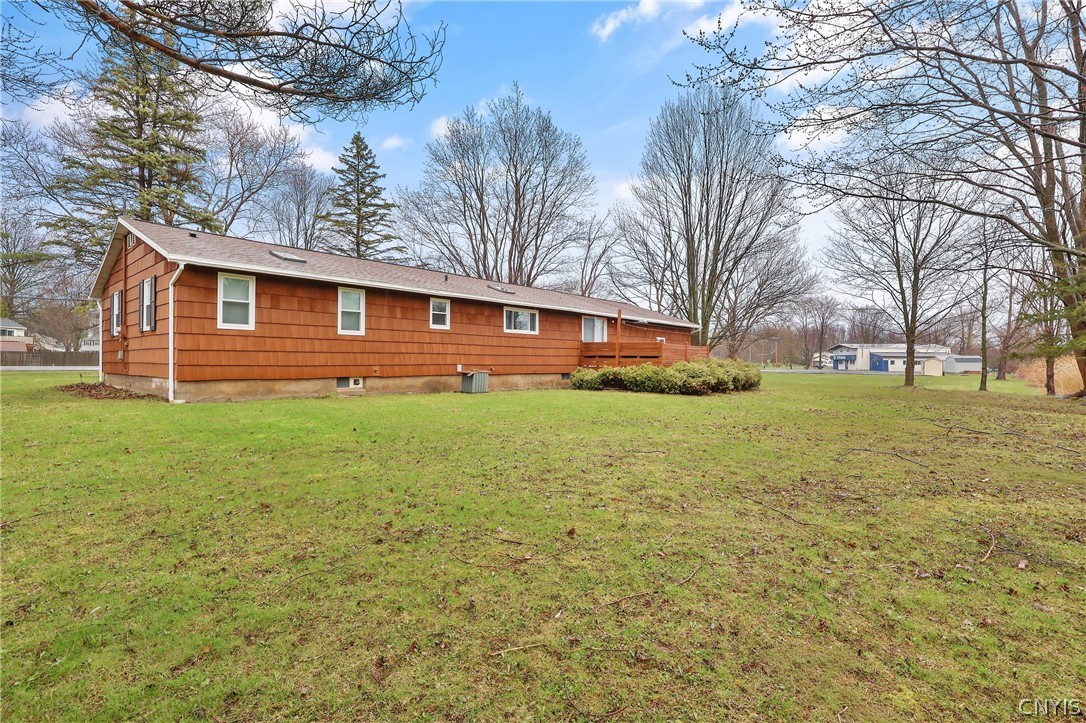 5336 Caughdenoy Road Clay, NY 13041 - Photo 36 of 38