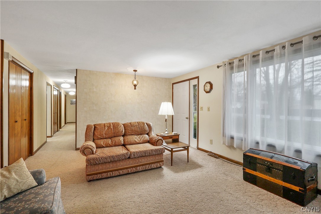 5336 Caughdenoy Road Clay, NY 13041 - Photo 4 of 38