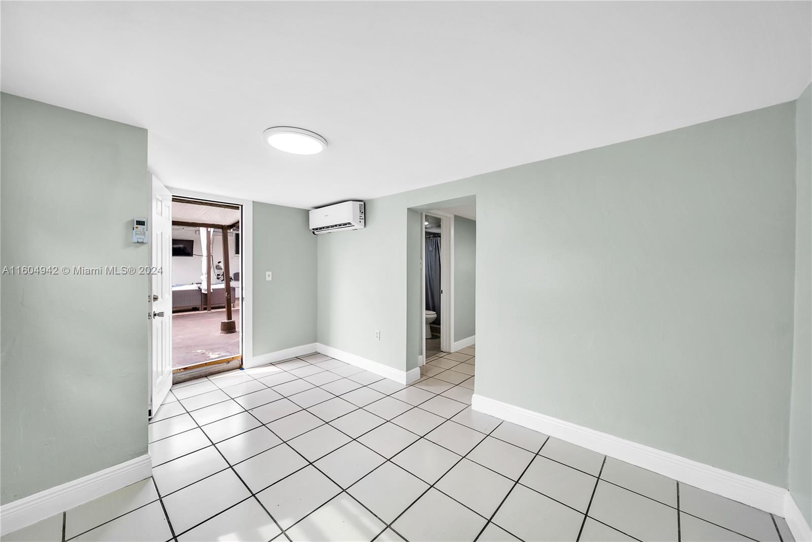 875 East 29th Street Hialeah, FL 33013 - Photo 22 of 38