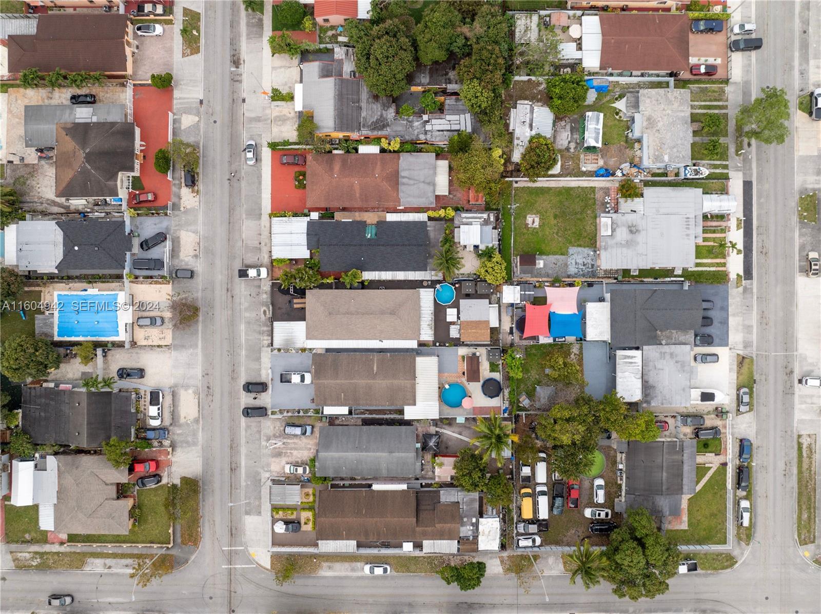 875 East 29th Street Hialeah, FL 33013 - Photo 37 of 38