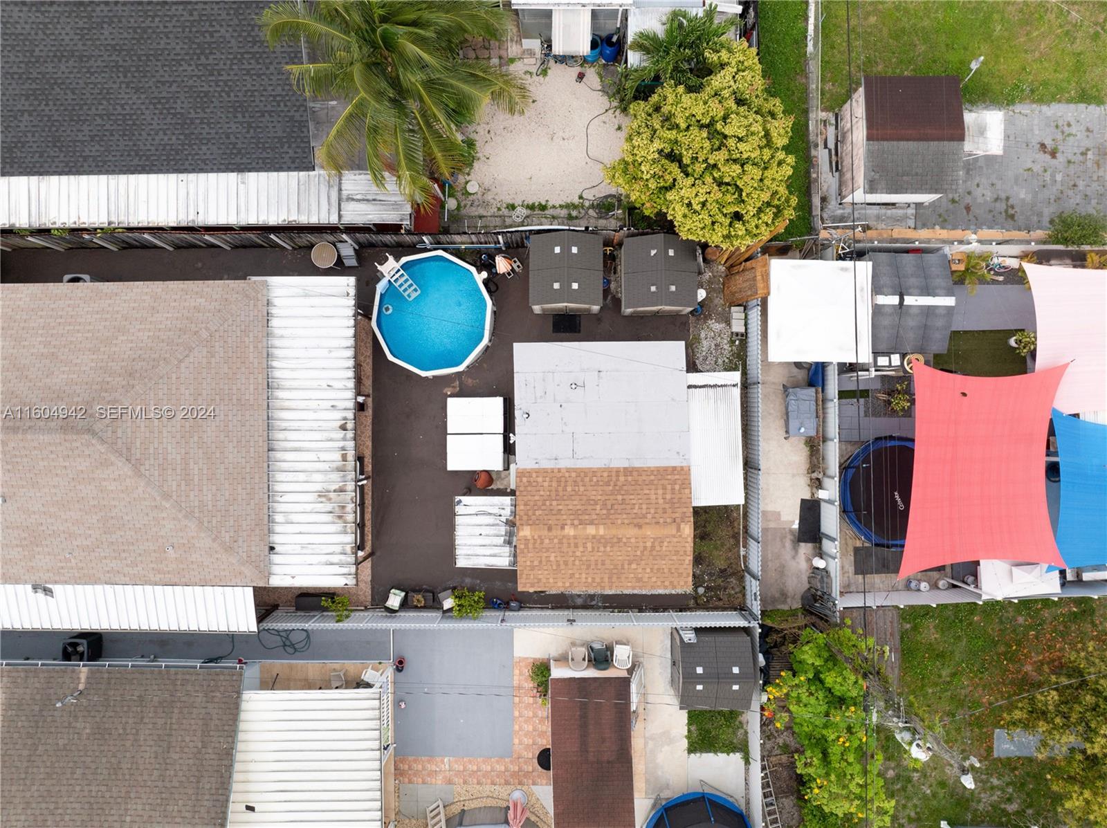 875 East 29th Street Hialeah, FL 33013 - Photo 38 of 38 an aerial view of a kitchen with outdoor seating
