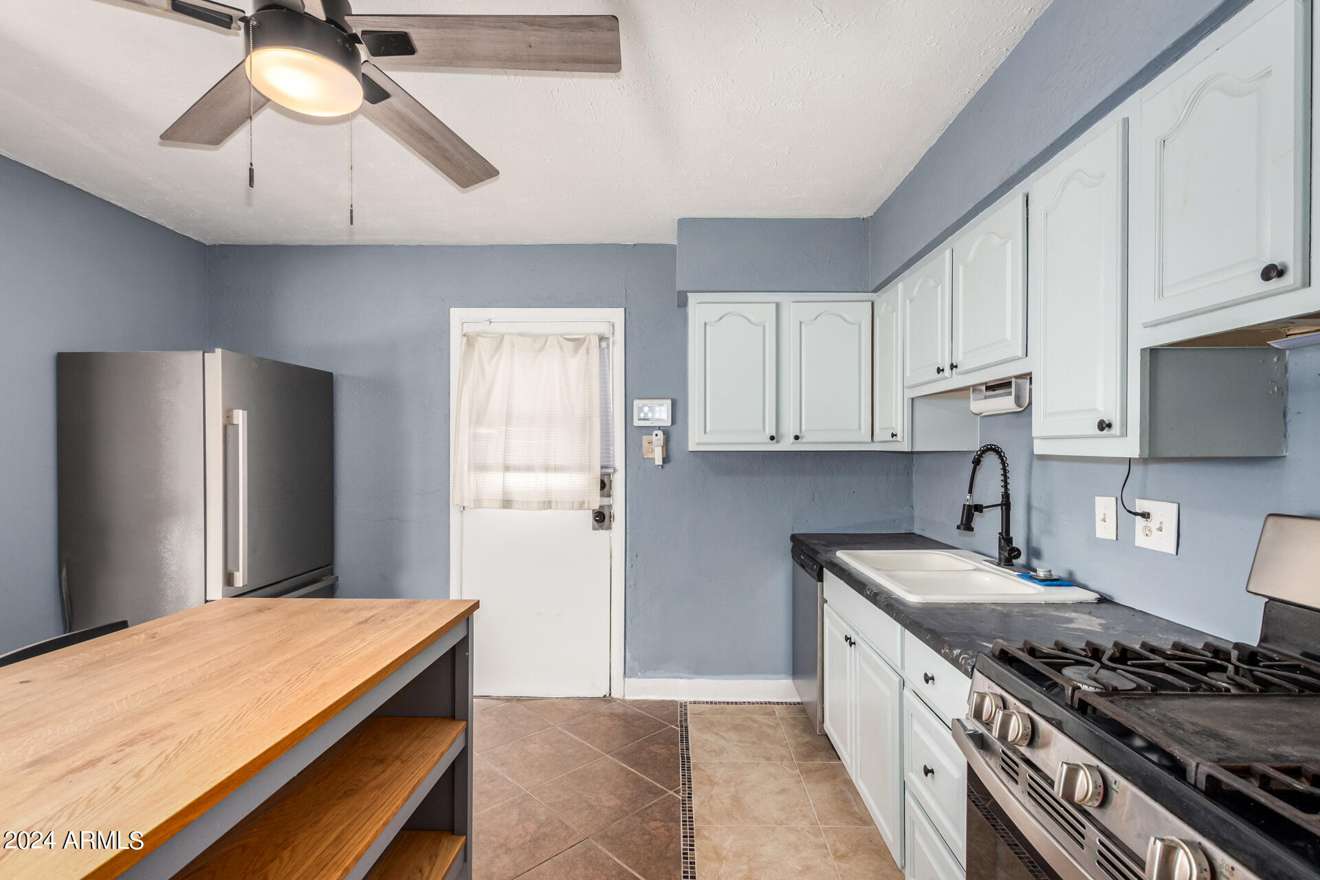 6233 West Osborn Road Phoenix, AZ 85033 - Photo 12 of 37 18 - Orborn