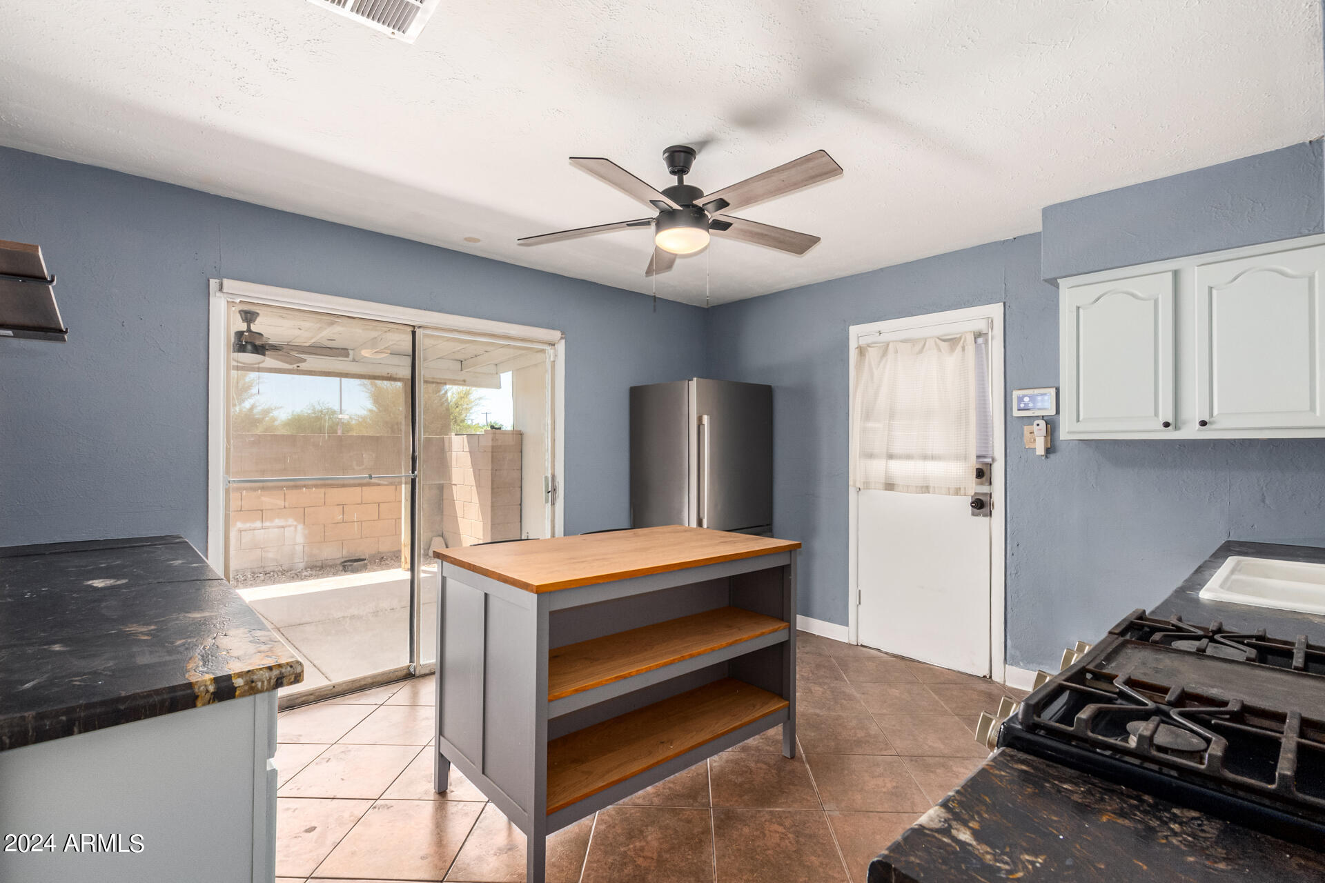 6233 West Osborn Road Phoenix, AZ 85033 - Photo 13 of 37 14 - Orborn