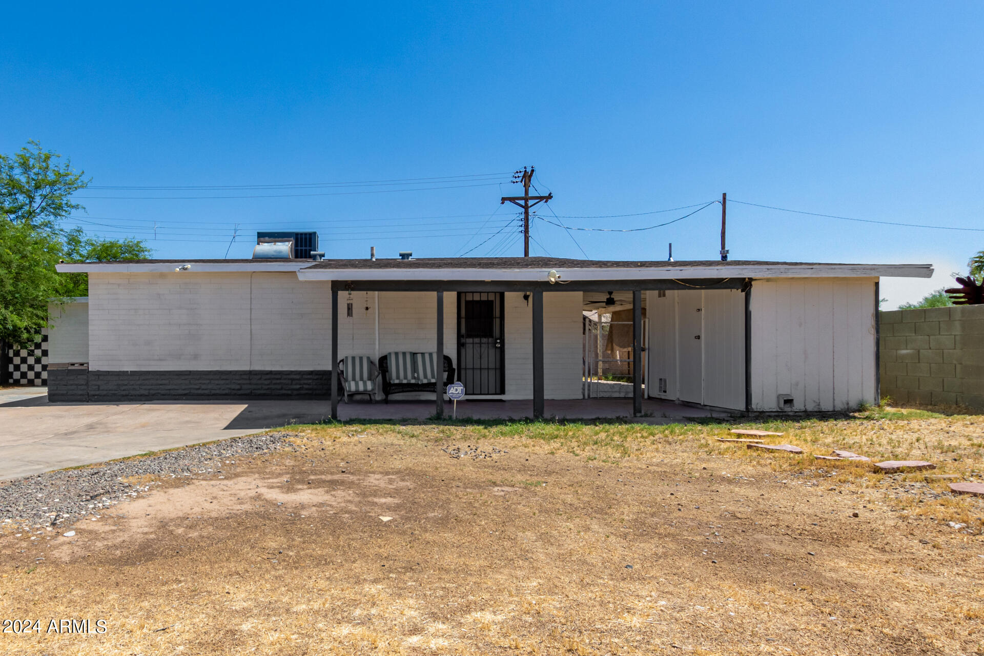 6233 West Osborn Road Phoenix, AZ 85033 - Photo 3 of 37 02 - Orborn