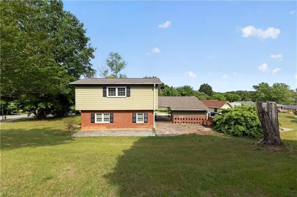 $199,900 | 2601 Rosemary Drive, Winston-Salem, NC 27105