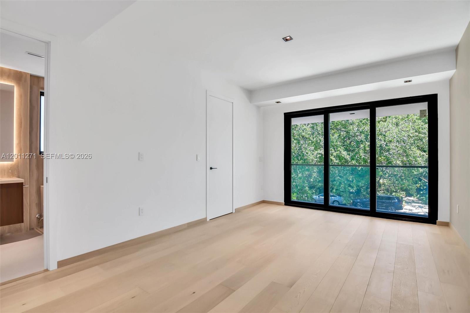 125 Southwest 29th Road Miami, FL 33129 - Photo 39 of 69