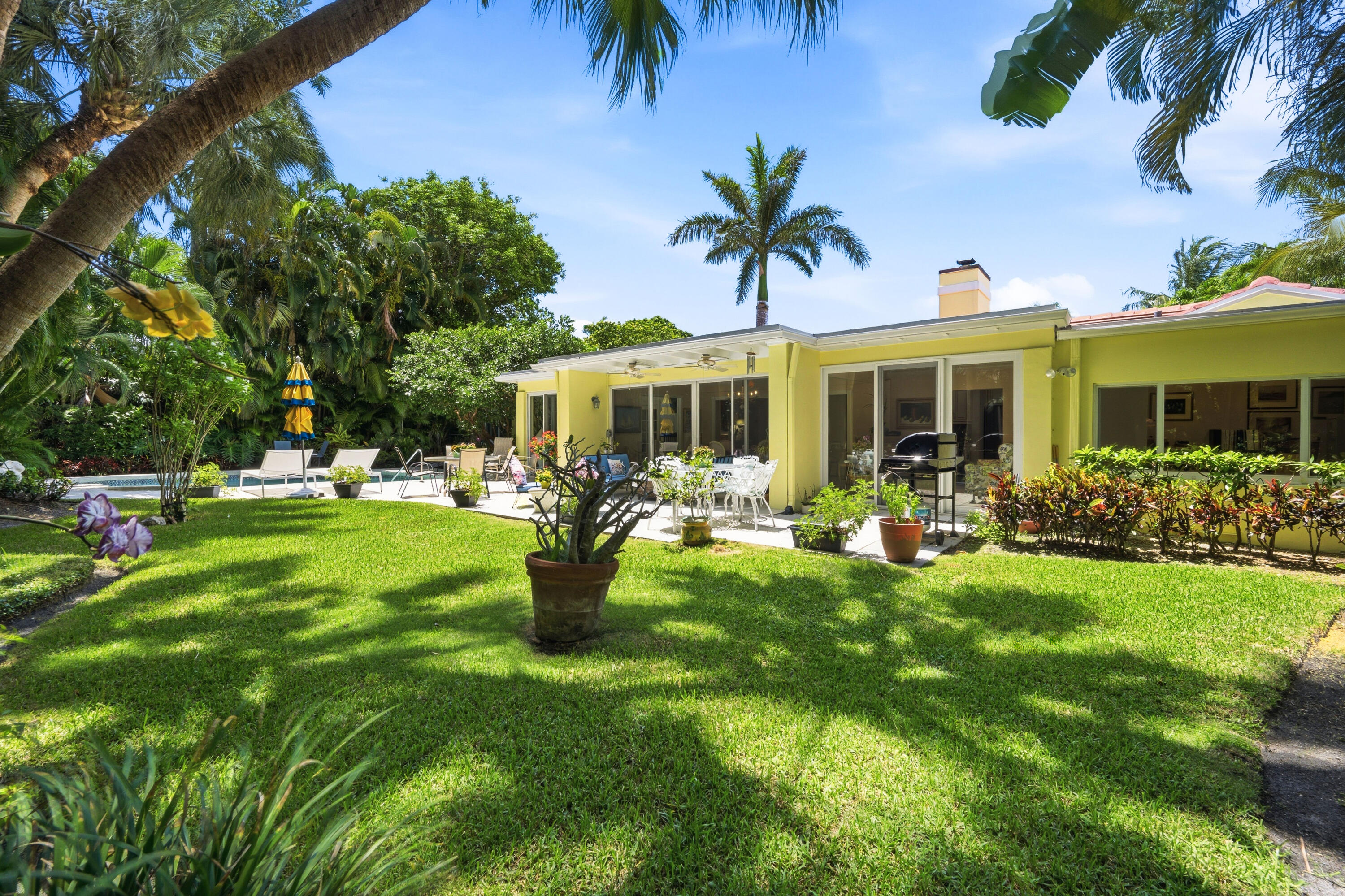 265 Fairview Road Palm Beach, FL 33480 - Photo 35 of 38 DSC_1093