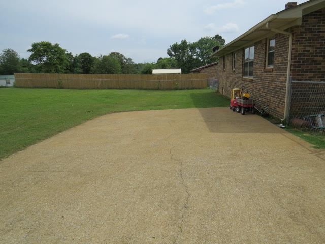 212 Byrd Road Lawrenceburg, TN 38464 - Photo 18 of 20 Back patio